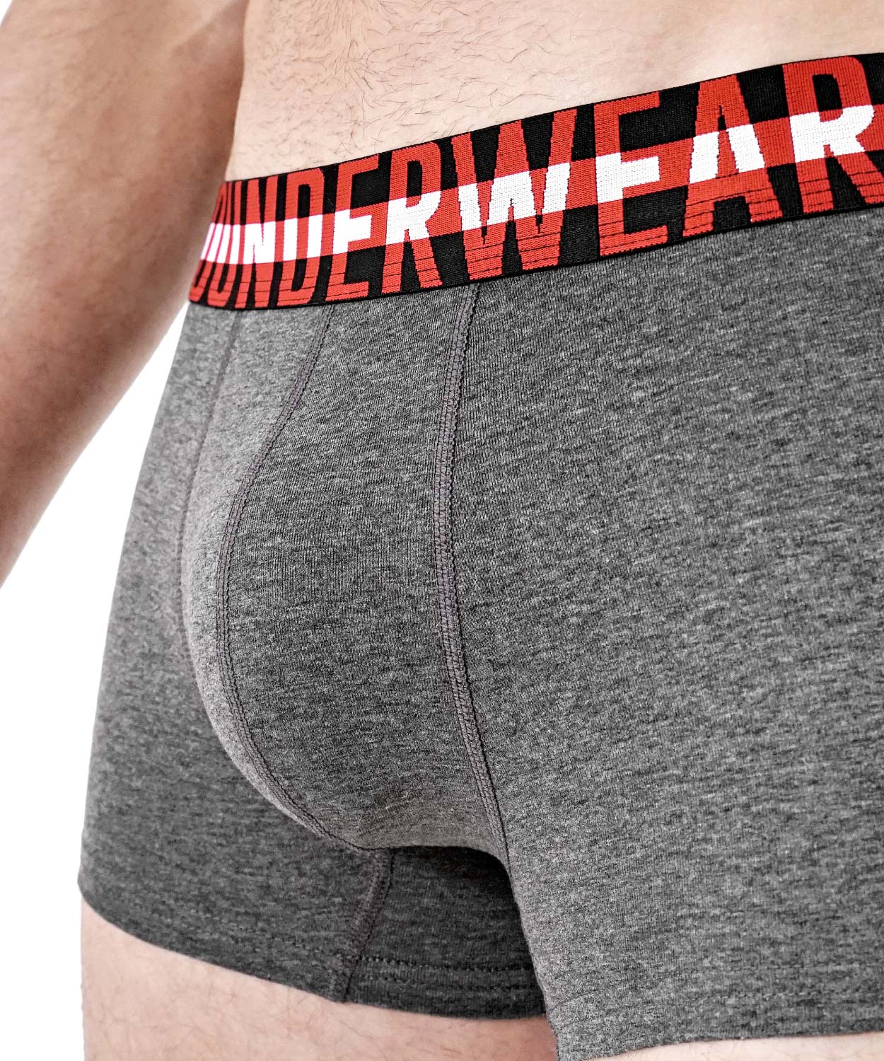 Trunk - Black & Red