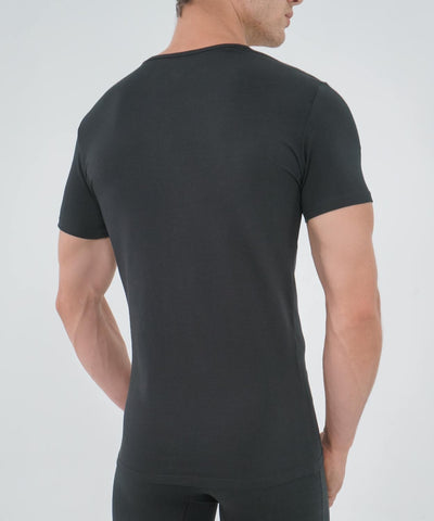 T-Shirt V Neck - Essentials
