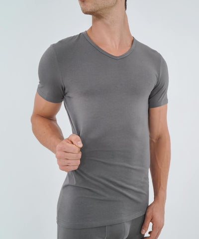 T-Shirt V Neck - Essentials